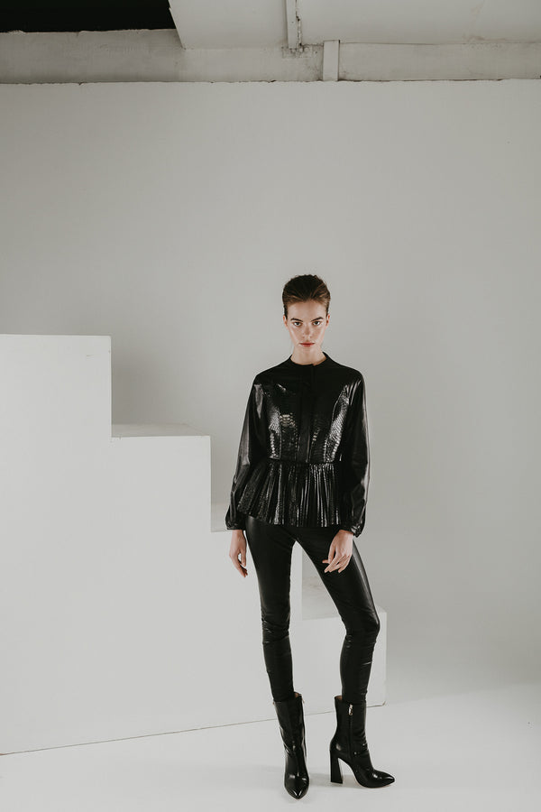 Nero black leather shirt with pleated basque 