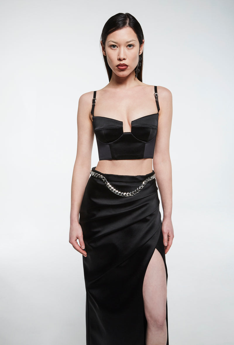 PRITCH DNA Slit Asymmetric Skirt in Satin with Chrome Chain on the waist 